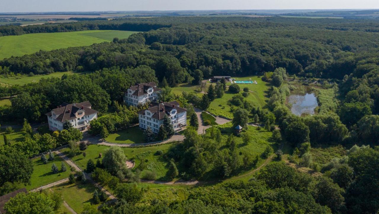 Hotel Aquadar Manʼkivka Esterno foto